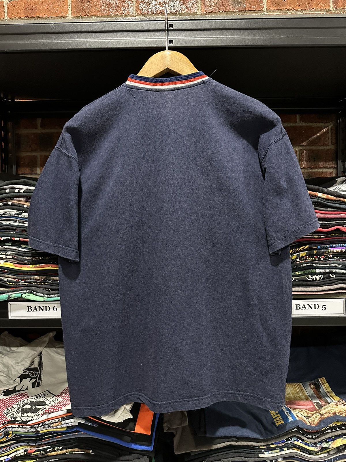 NBA × Nike × Vintage Vintage 90s Nike Nba Ringger Embroidered Logo Faded Tee Size US L / EU 52-54 / 3 - 10 Thumbnail