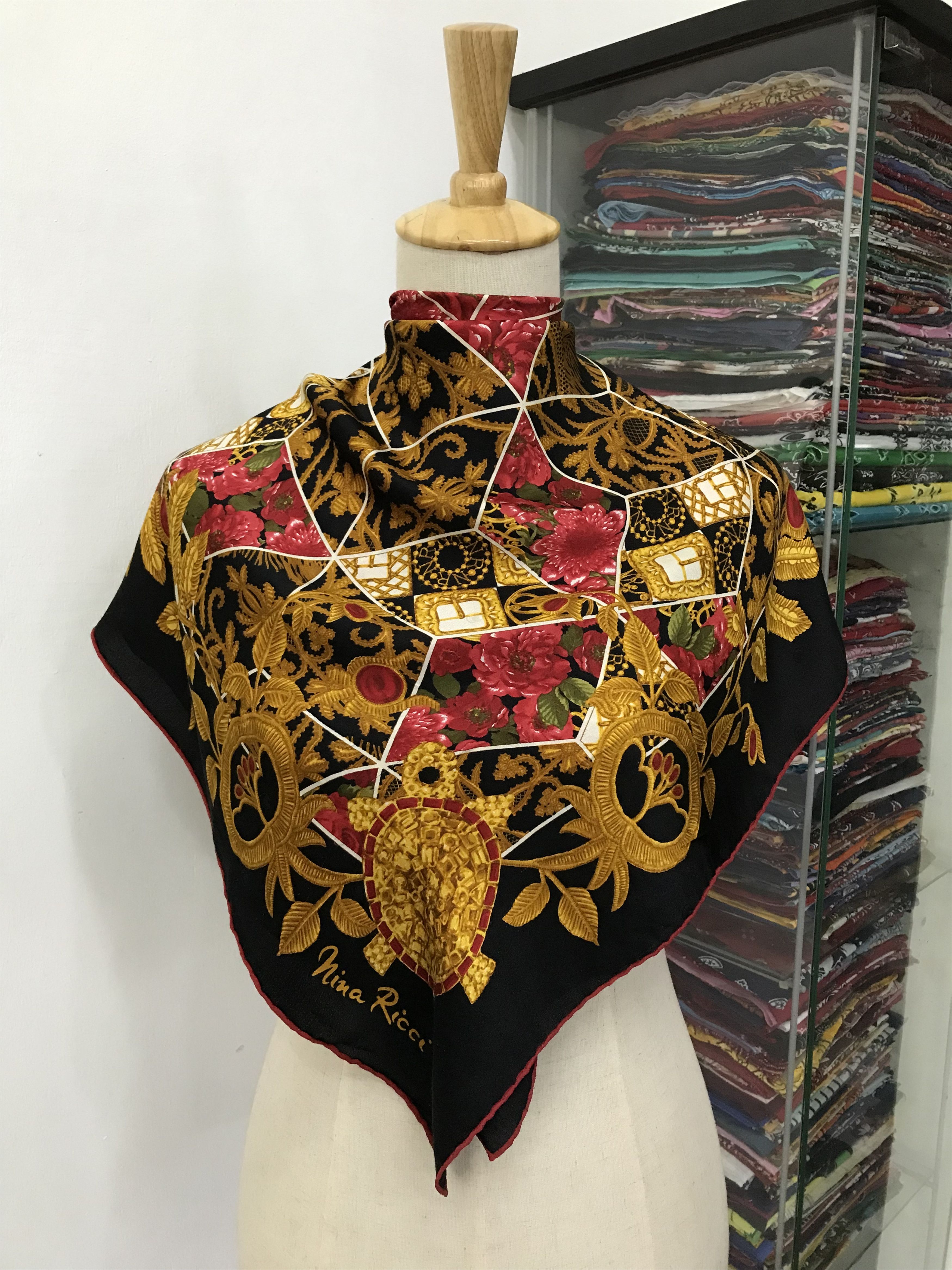 Nina Ricci Vintage Nina Ricci Silk Scarf Size ONE SIZE - 1 Thumbnail