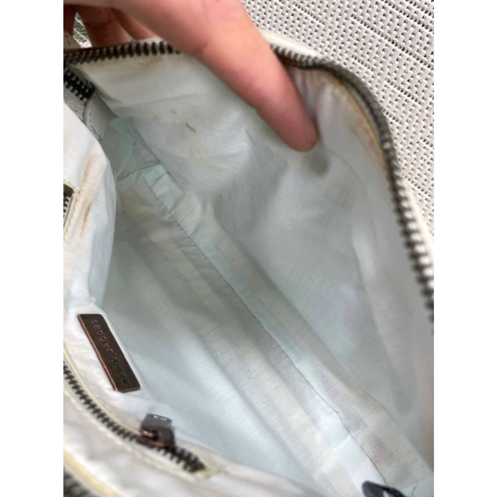 Marc Jacobs Marc Jacobs Bag Womens Medium White Leather Zip Top Inner Pockets Shoulder Bag Mens Womens Size M / US 6-8 / IT 42-44 - 6 Thumbnail