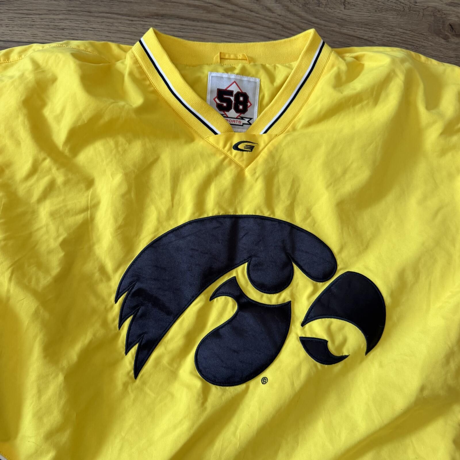 Other Vintage Iowa Hawkeyes Pullover Windbreaker 58 Sports XXL Size US XXL / EU 58 / 5 - 2 Thumbnail
