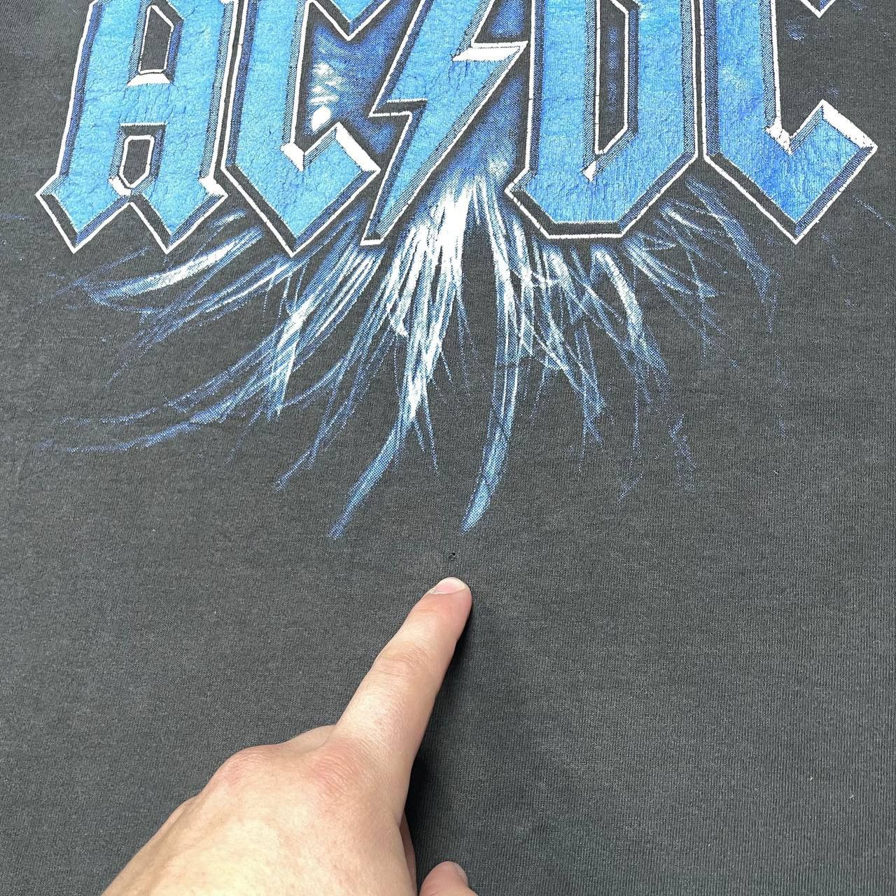 Band Tees Vintage 2000s AC/DC Band T Shirt Faded Black Size L/XL Size US XL / EU 56 / 4 - 13 Thumbnail