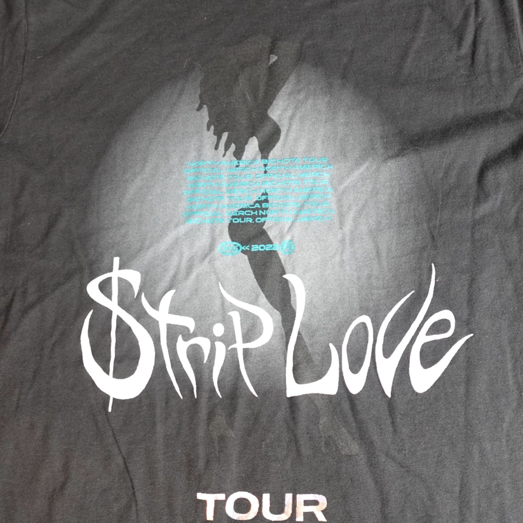 Vintage Karol G Strip Love Shirt T-Shirt XL Black Crew Neck Short Sleeve Graphic Print Men Unisex Fit 2022 Tour Size US XL / EU 56 / 4 - 2 Thumbnail