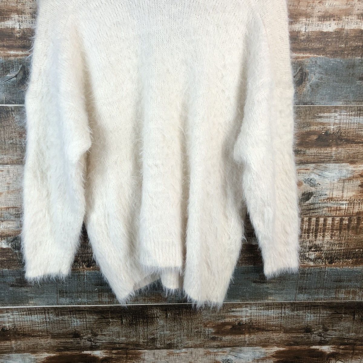 Japanese Brand DL Jeansis White shaggy fur Mohair Knitwear #C356 Size L / US 10 / IT 46 - 13 Thumbnail