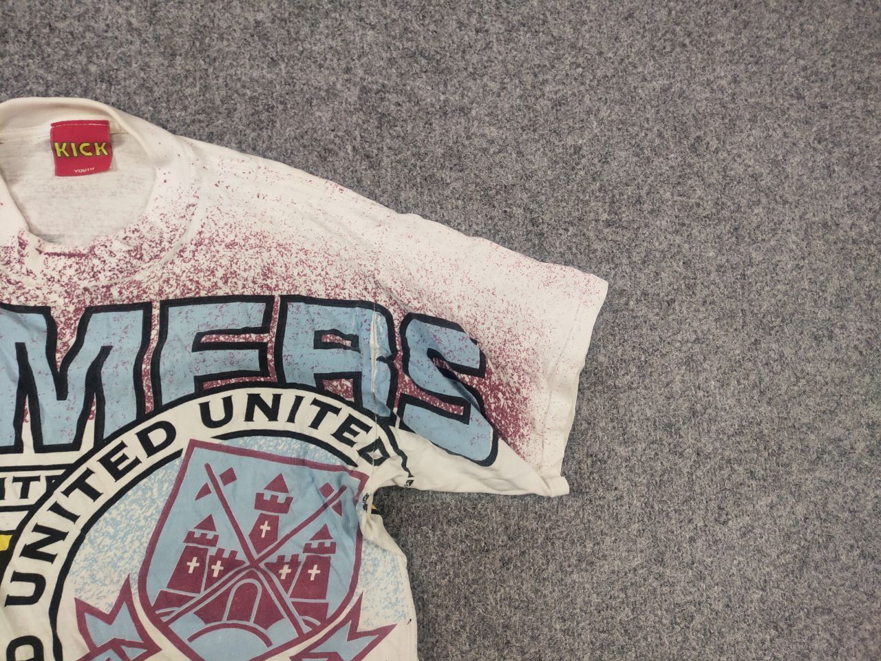 Vintage Vintage 90's Kick Logo West Ham United F.C. Football T Shirt Size US S / EU 44-46 / 1 - 3 Thumbnail