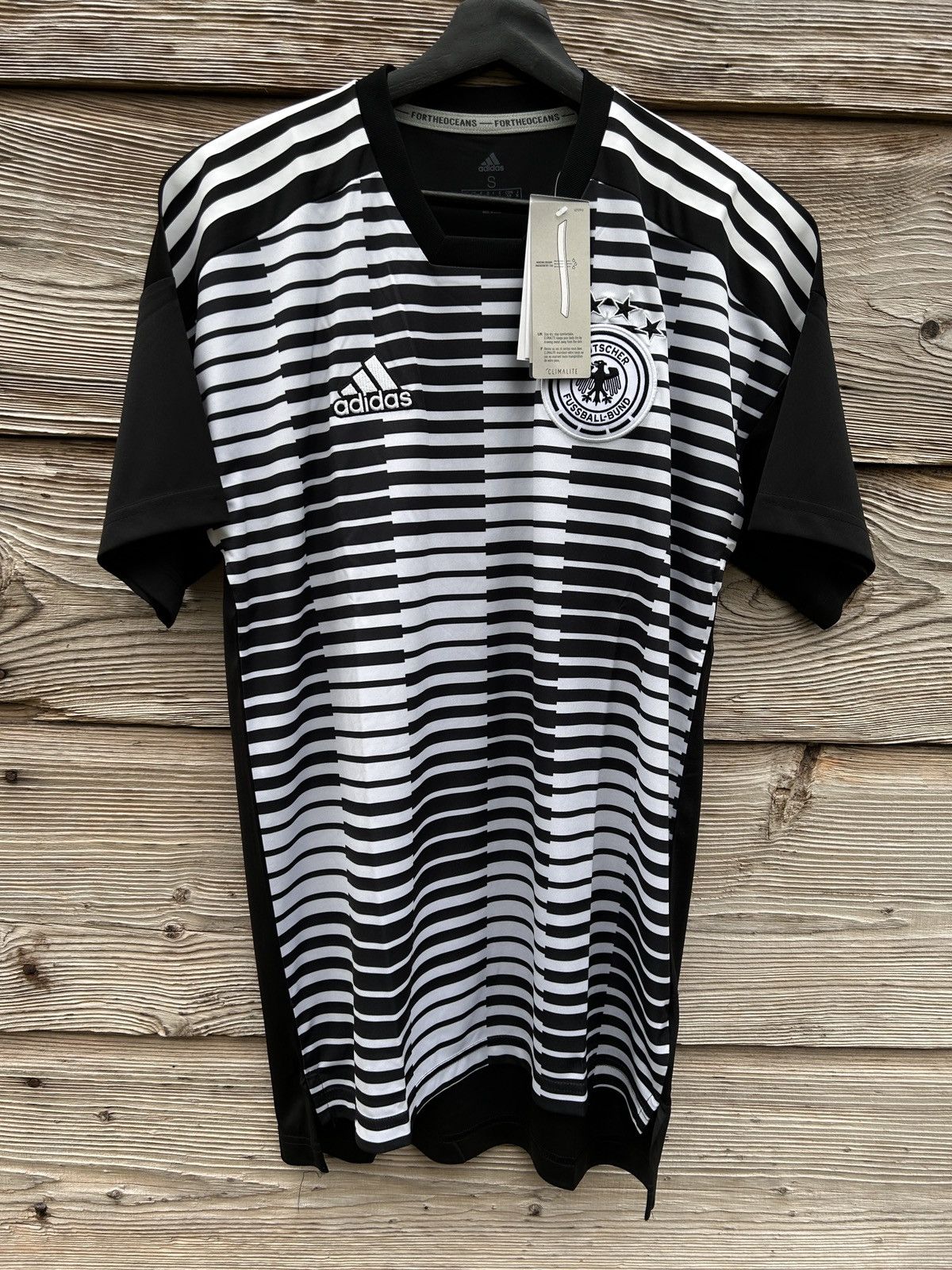 Adidas BNWT Adidas Germany DFB 2018 World Cup Pre Match Kit Jersey Size US S / EU 44-46 / 1 - 1 Thumbnail