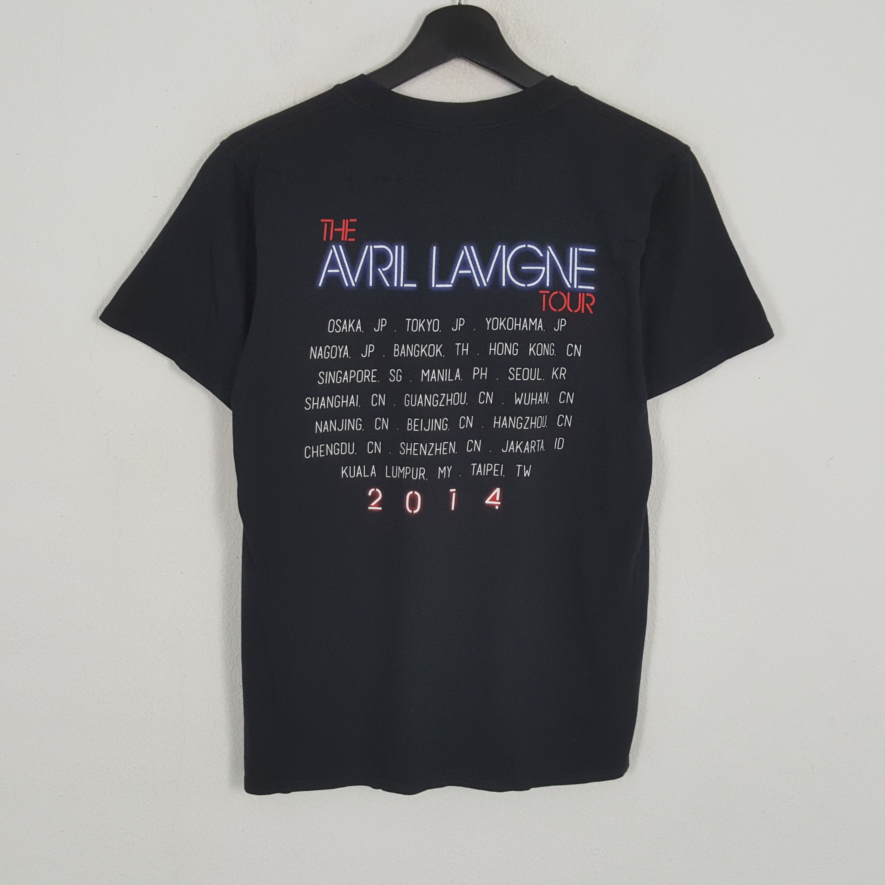 Band Tees × Vintage ANVRIL LAVIGNE Rock Singer Music 2014 Tour Tshirt Size US S / EU 44-46 / 1 - 3 Thumbnail