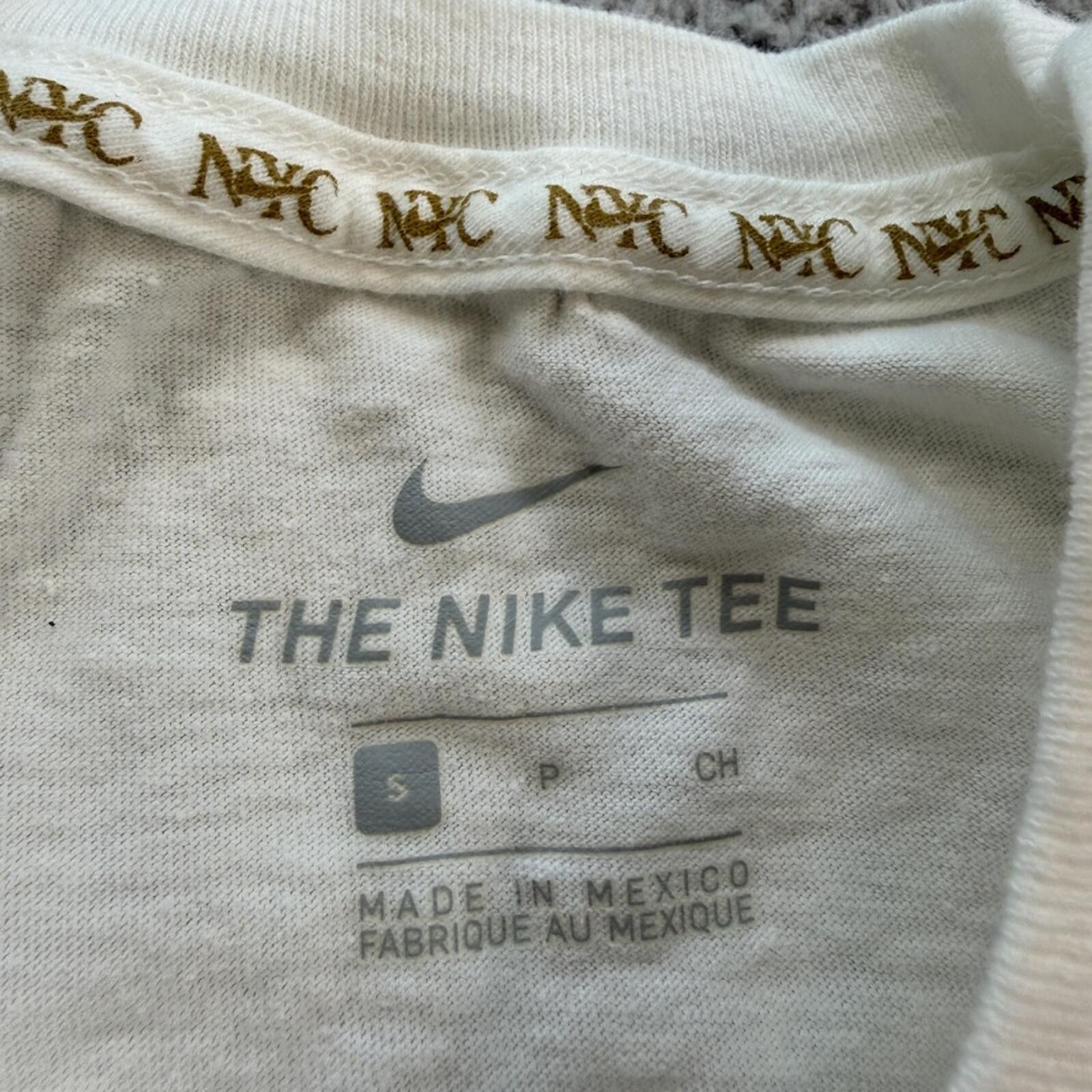 Nike Nike NYC Gold Embroidered Long Sleeve Shirt Athletic Tee Size US S / EU 44-46 / 1 - 5 Thumbnail