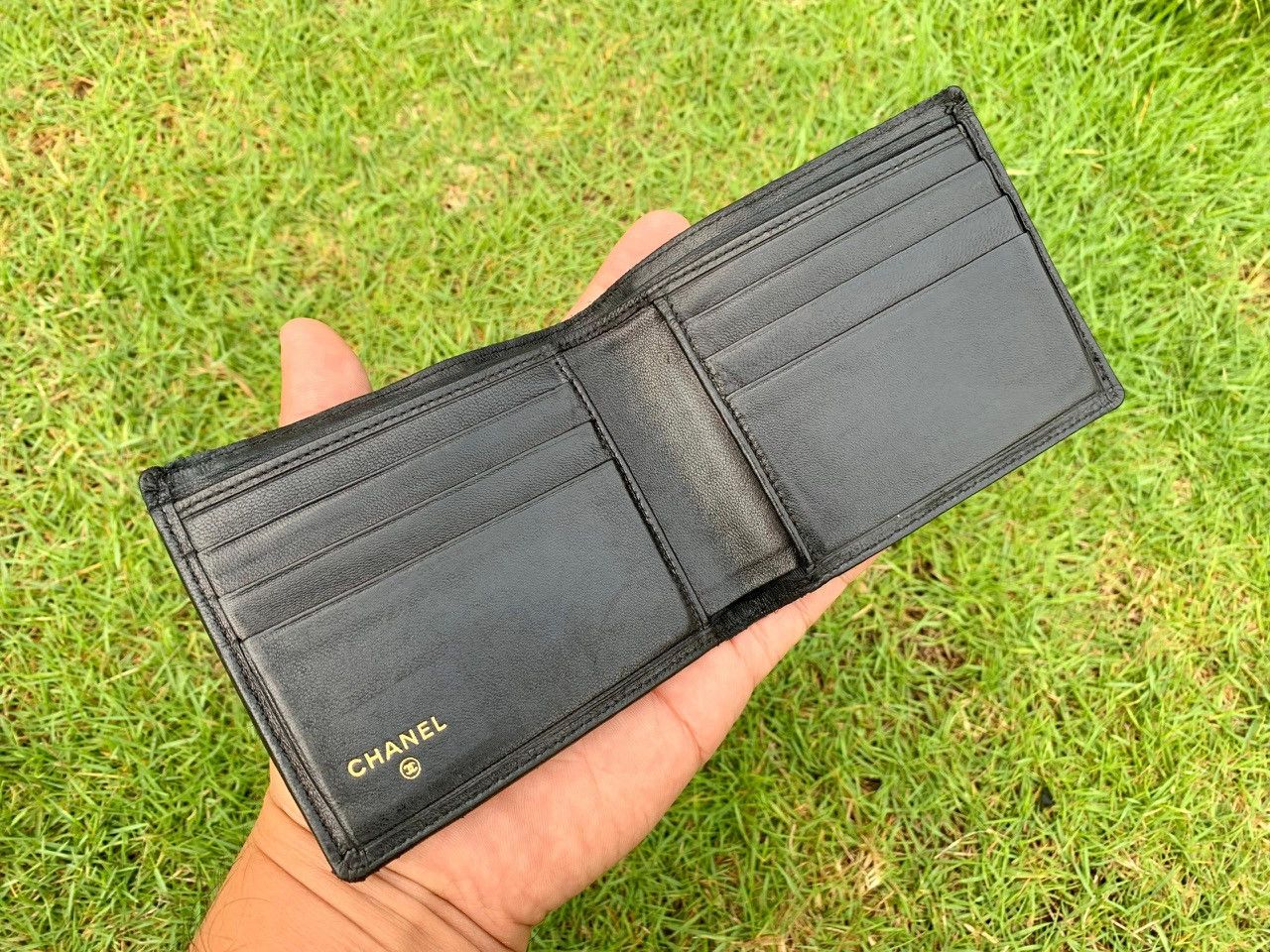 Chanel Authentic Chanel Quilted Lambskin CC Logo Wallet Size ONE SIZE - 6 Thumbnail