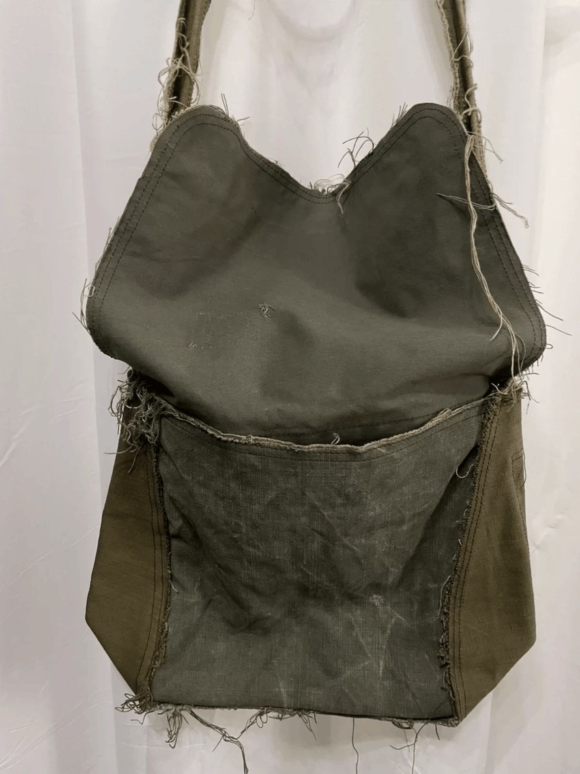 Comme des Garcons Comme Des Garcons Shirt Distressed Messager Bag Size ONE SIZE - 5 Thumbnail