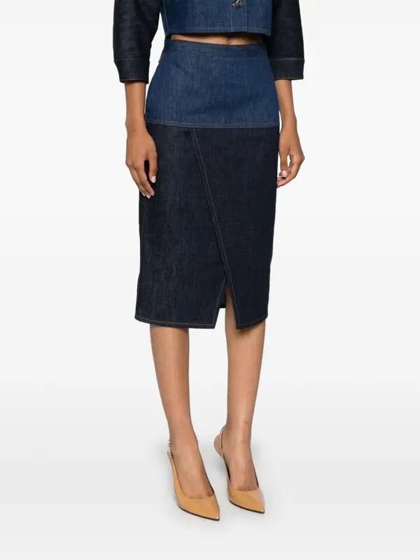 Fendi o1loc1c0426 Jeans Skirt in Black/Blue Size 27" / US 4 / IT 40 - 2 Thumbnail