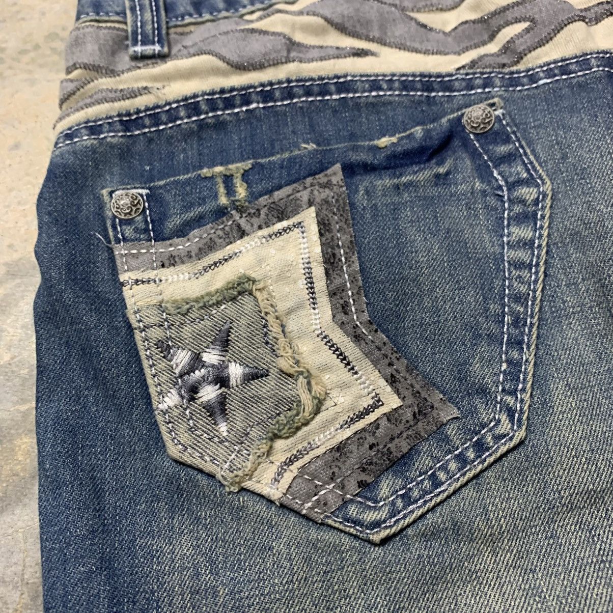 Japanese Brand × Vintage Flare KARI JYUA JEAN Clawmark Distressed Fade Jean Size US 31 - 18 Thumbnail