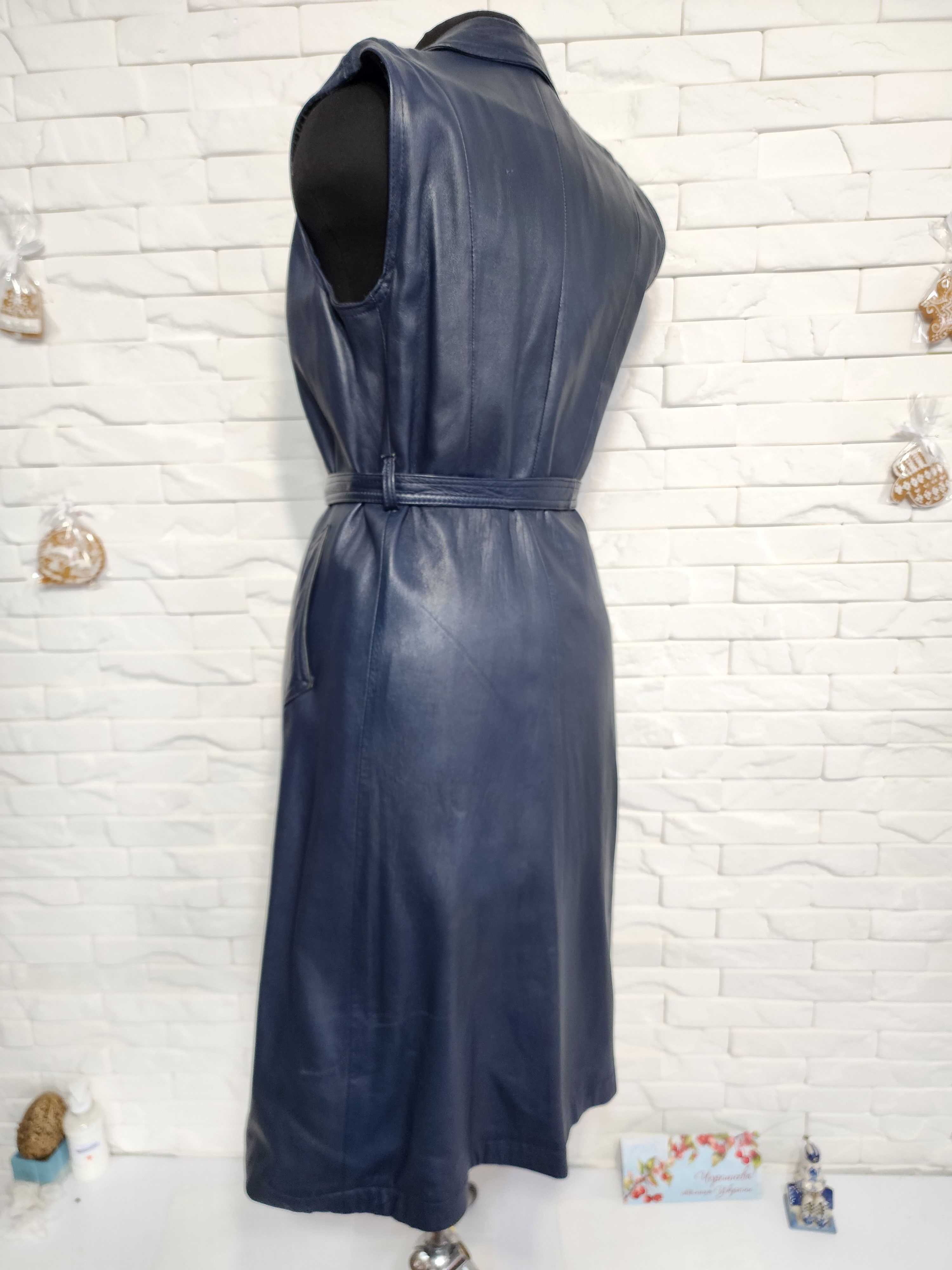 Other Blue Leather Vest: Women's Vintage Vest with Pockets Size M / US 6-8 / IT 42-44 - 5 Thumbnail