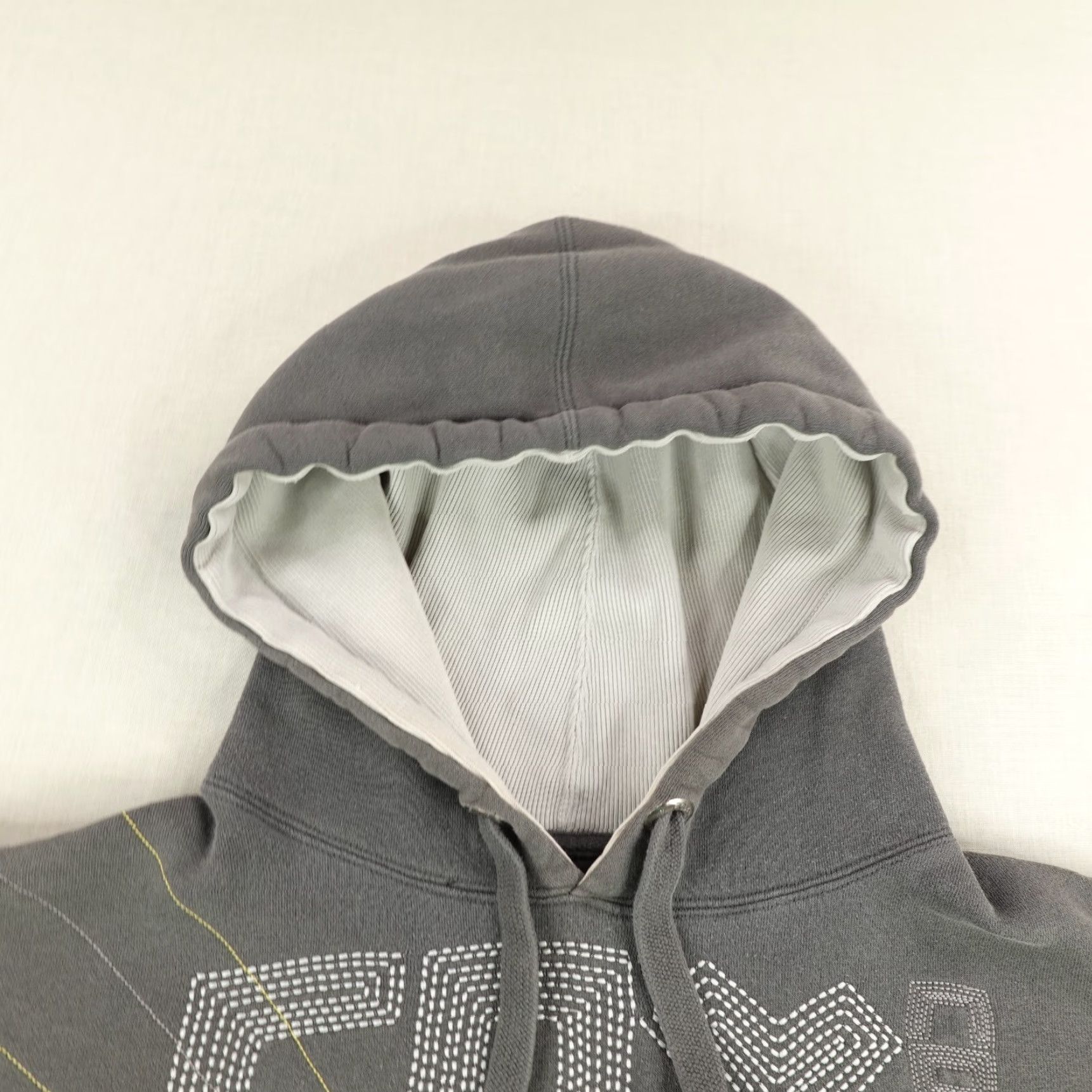 Vintage VINTAGE Fox Hoodie Women XL Gray White Racing Pullover Sweatshirt Motocross Dirtbike Y2K Size XL / US 12-14 / IT 48-50 - 3 Thumbnail