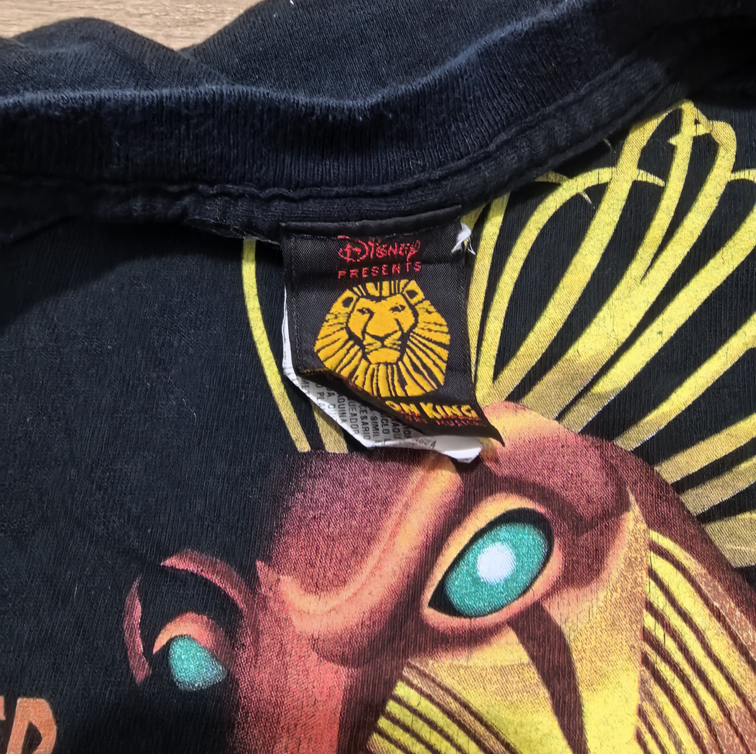 Disney Disney Lion King Size US XL / EU 56 / 4 - 6 Thumbnail
