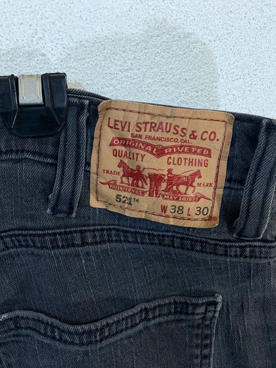 Levi's vintage levis 521 slim taper black denim Size US 41 - 3 Thumbnail