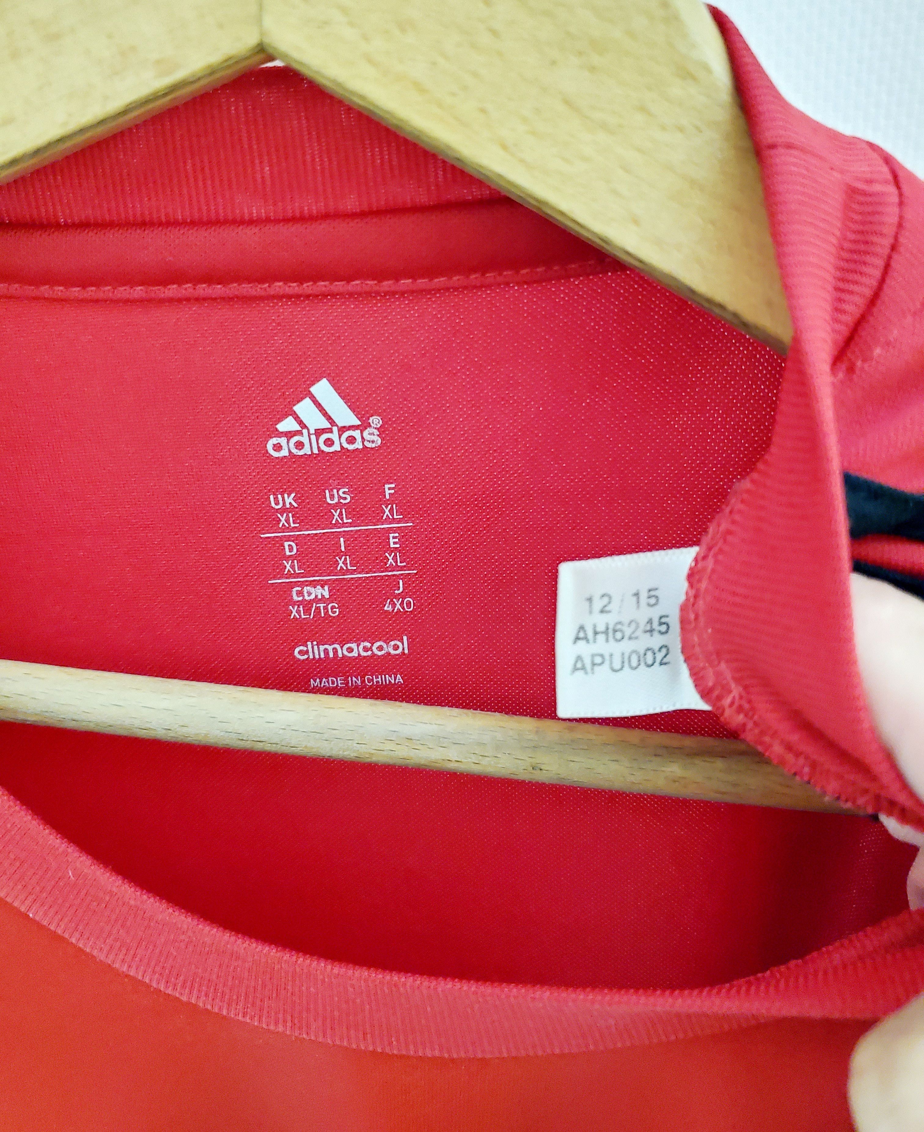 Adidas MANCHESTER UNITED PRE MATCH TRAINING JERSEY perfect conditio Size US XL / EU 56 / 4 - 3 Thumbnail