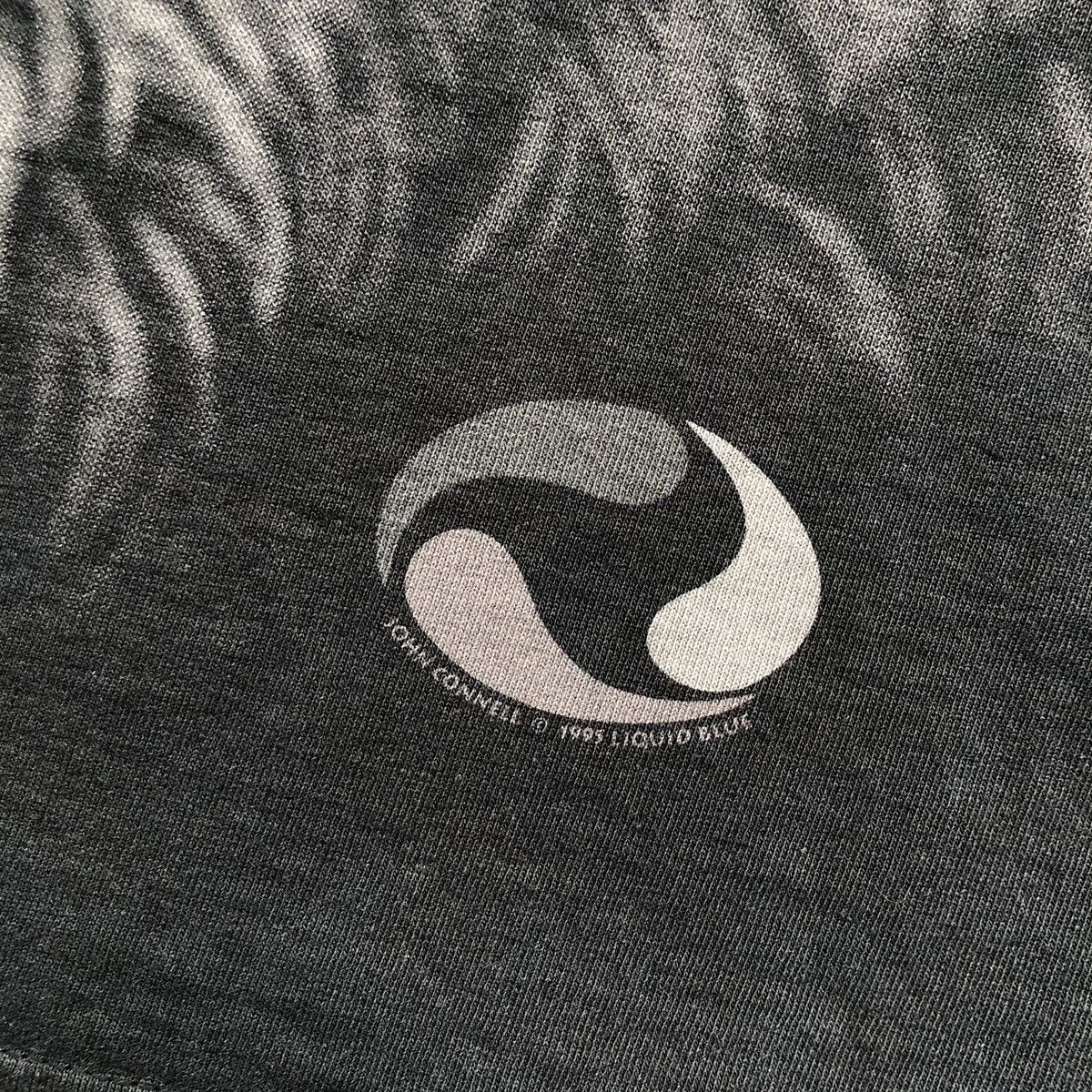 Liquid Blue Liquid Blue 1995 Wolf All Over Print Vintage 90’s T-Shirt Size US XXL / EU 58 / 5 - 7 Thumbnail