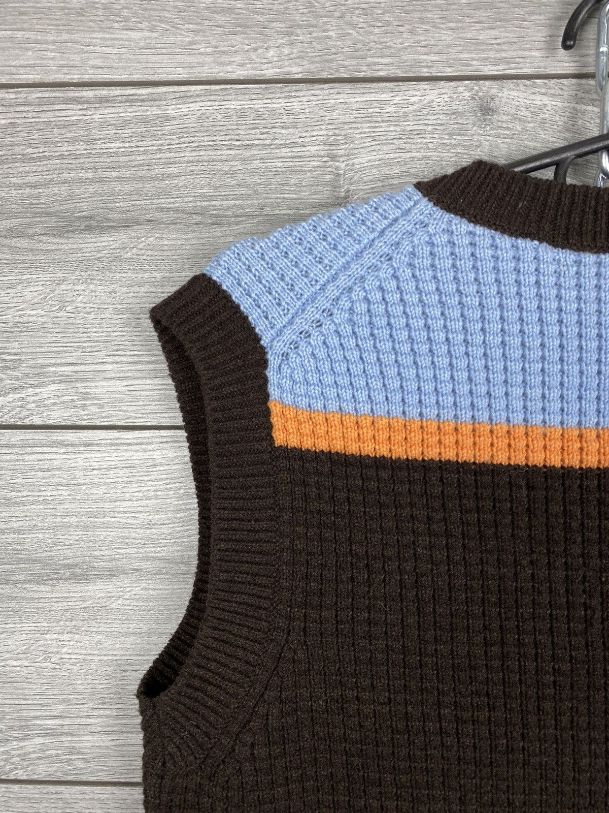 Marni Marni x Uniqlo V-Neck Knitted West Size XL / US 12-14 / IT 48-50 - 10 Thumbnail