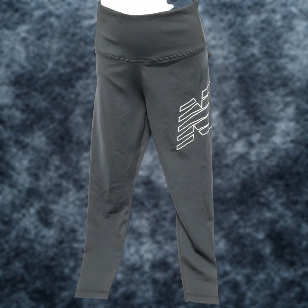 New Balance New Balance Leggings Womens S Black Achiever 7.8 High Rise Tight Workout Pants WP01111 BK Size 28" / US 6 / IT 42 - 1 Thumbnail