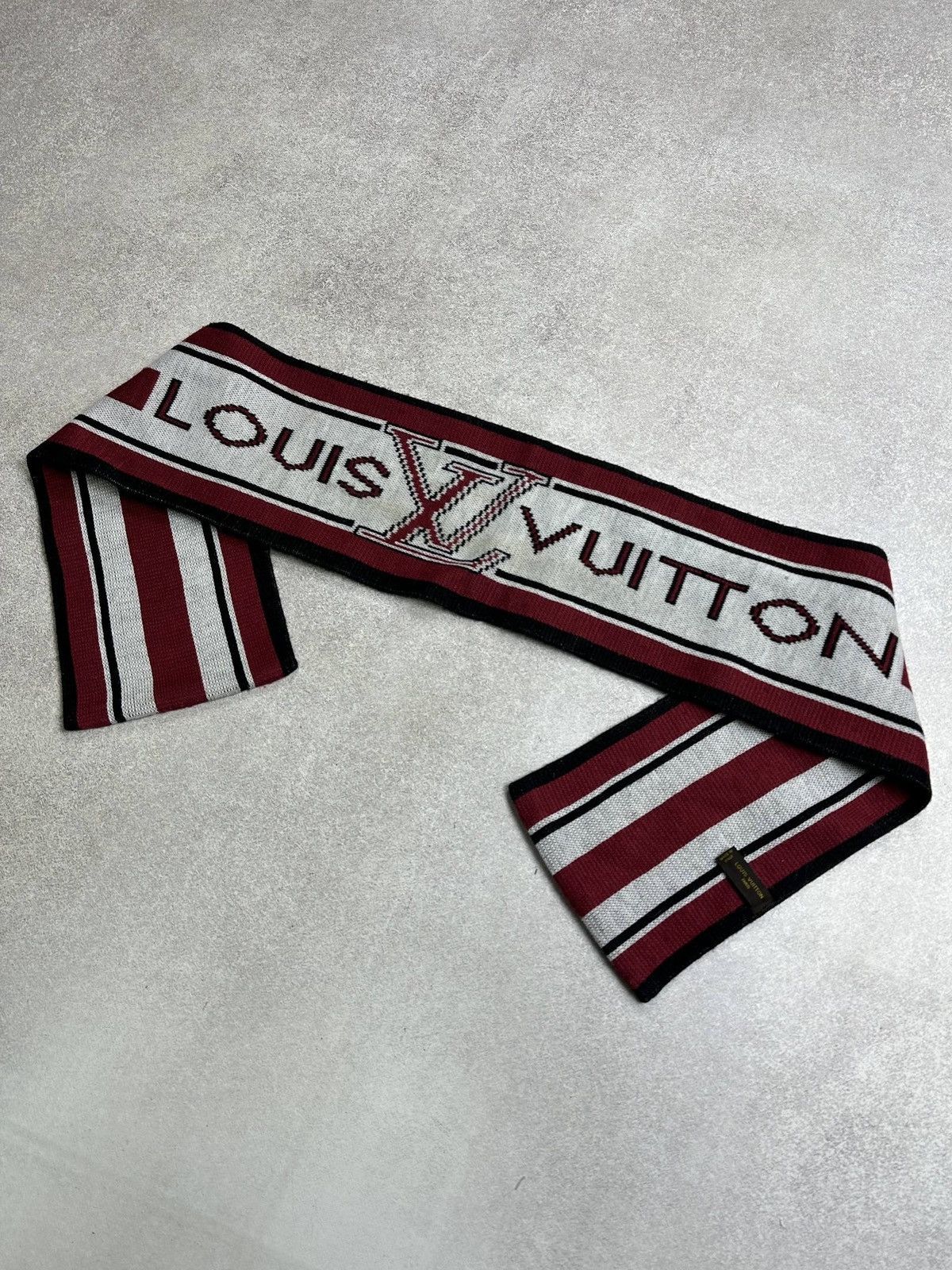 Louis Vuitton Louis Vuitton Big Logo Knit Soccer Fan Scarf Rare Size ONE SIZE - 2 Thumbnail