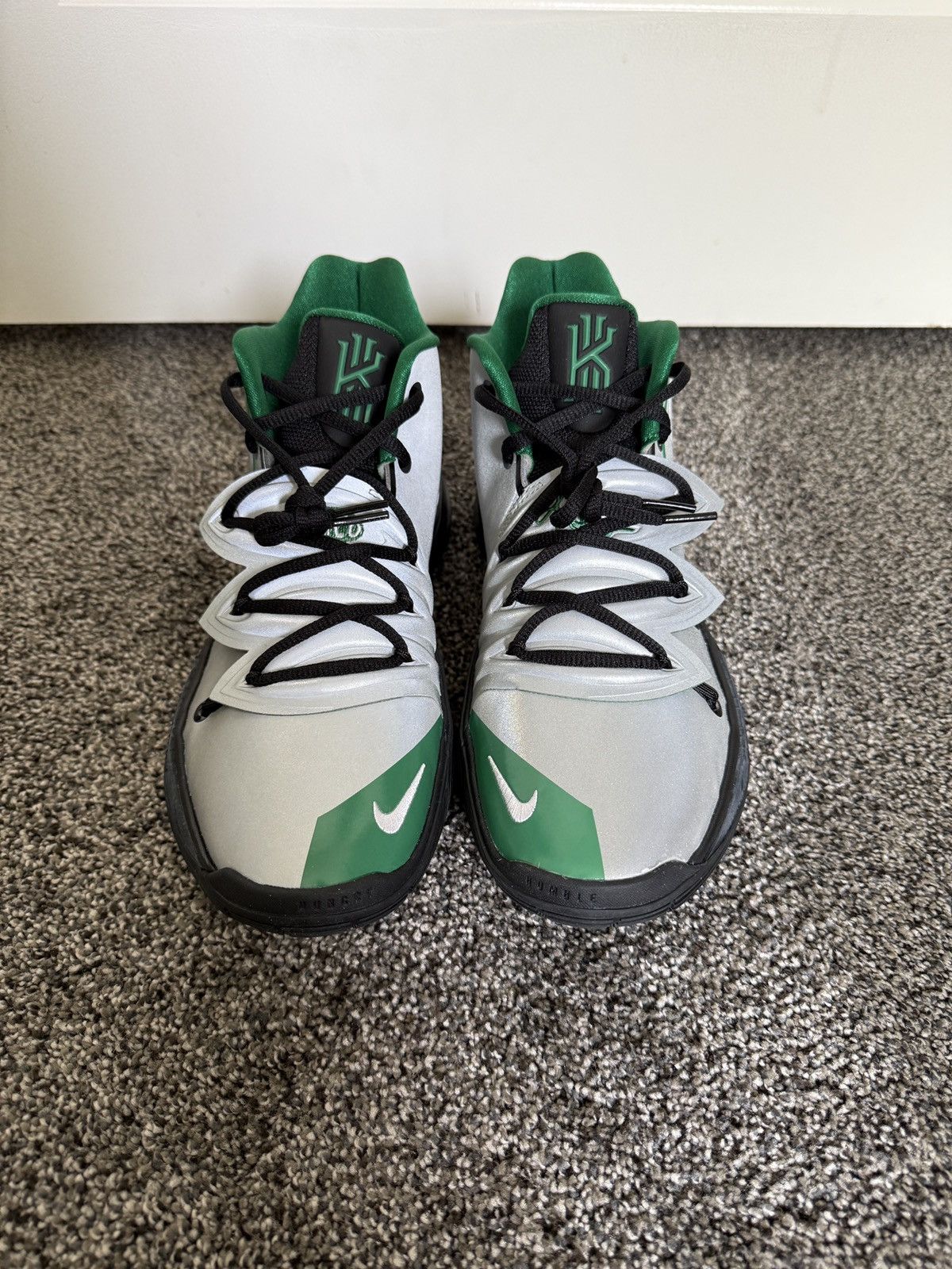 Nike NIKE KYRIE 5 | TACO, REFLECTIVE SILVER, SIZE 8.5, NEW IN BOX Size US 8.5 / EU 41-42 - 2 Thumbnail