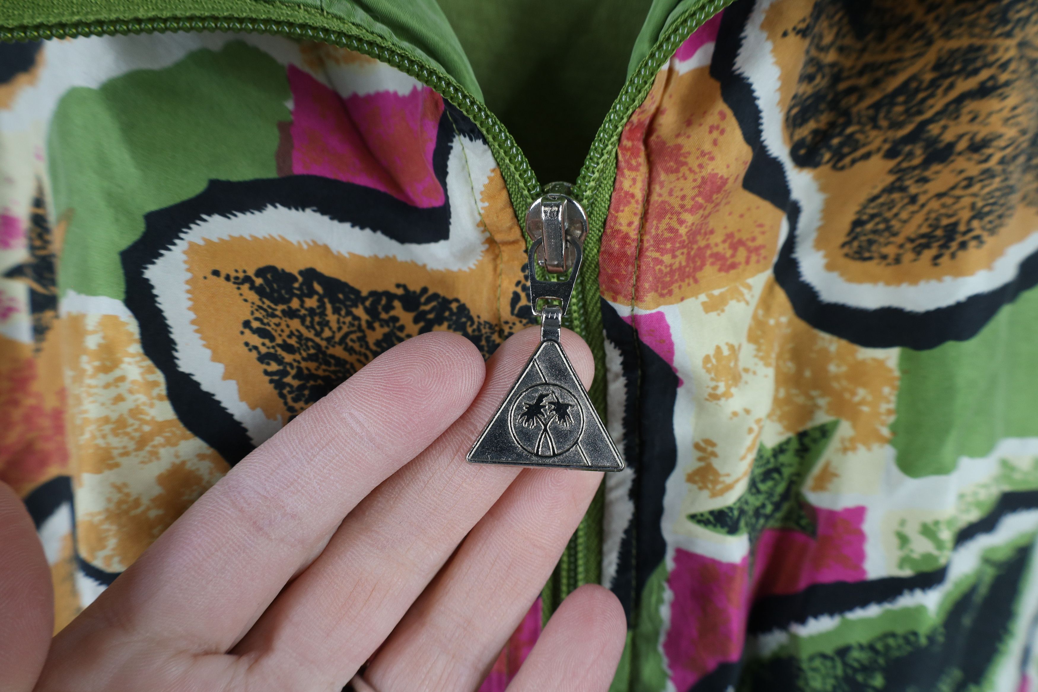 Vintage Vintage 90s Streetwear Leaf Silk Full Zip Bomber Jacket Size XXL / US 16-18 / IT 52-54 - 4 Thumbnail