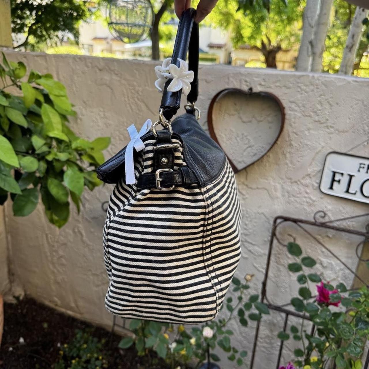 Kate Spade Kate Spade Convertible Black & White Stripped Bag Size ONE SIZE - 5 Thumbnail