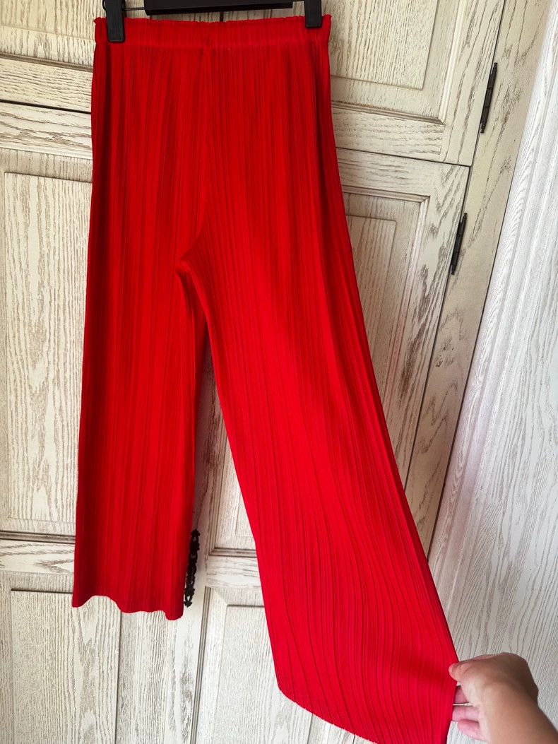 Issey Miyake Issey Miyake size:1 Colorful red pleated trousers Size 22" - 4 Thumbnail
