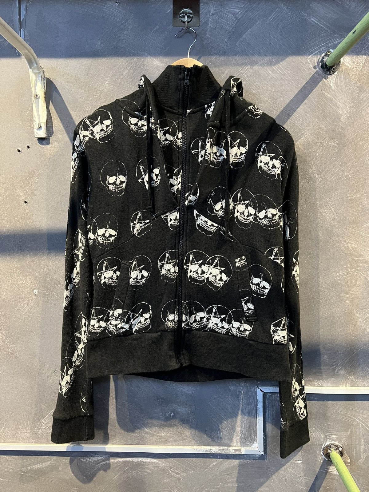Japanese Brand Ugiz Skulls Zipper Hoodie Size US M / EU 48-50 / 2 - 1 Thumbnail