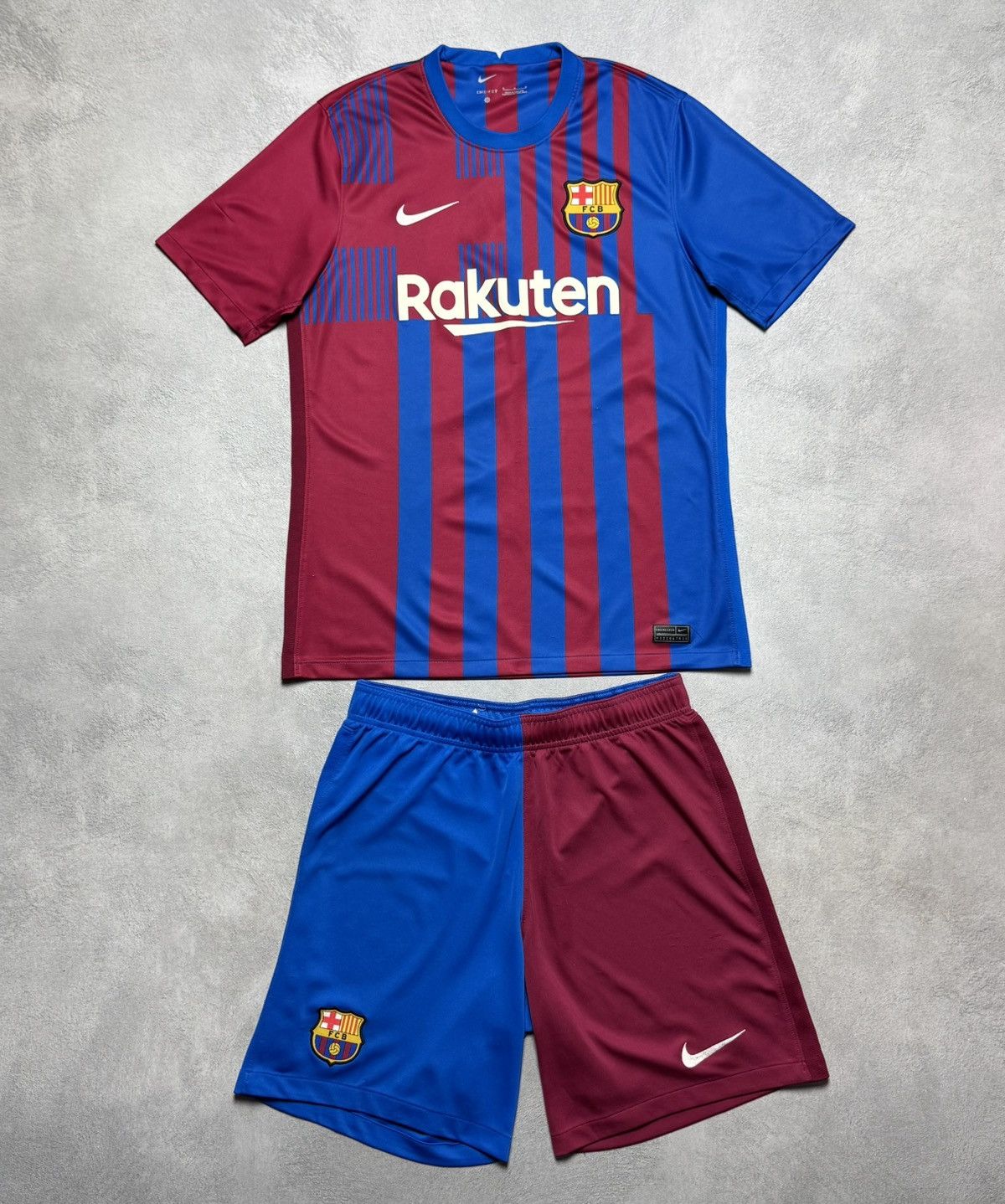 Nike Barcelona 2021 2022 Home Football Shirt Jersey Shorts Nike Size US M / EU 48-50 / 2 - 1 Thumbnail