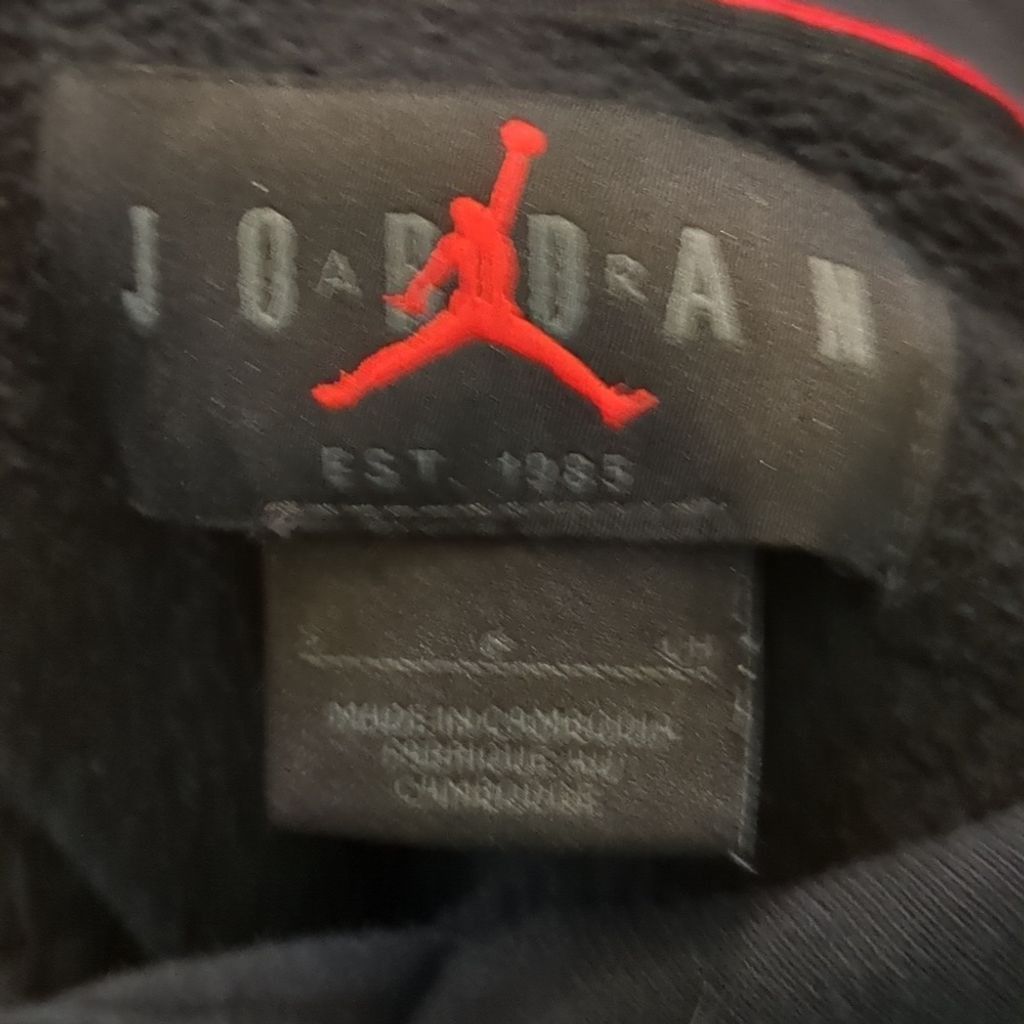 Jordan Brand Jordan black white hoodie size small Size US S / EU 44-46 / 1 - 4 Thumbnail