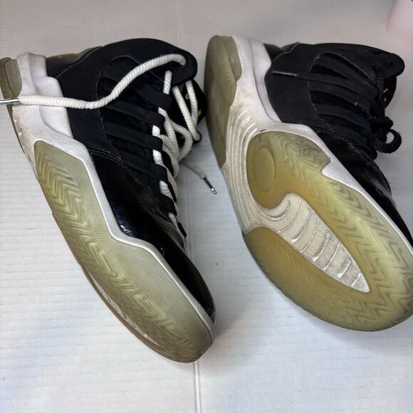 Jordan Brand Jordan Max Aura Black White Gold Basketball Shoes Men 10.5 Size US 10.5 / EU 43-44 - 9 Thumbnail