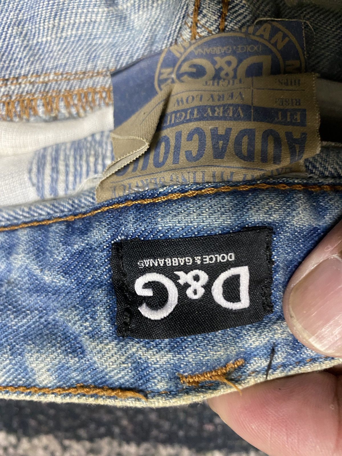 Dolce & Gabbana Rare Vtg Dolce & Gabbana Audacious Distressed Jeans Size US 34 / EU 50 - 16 Thumbnail