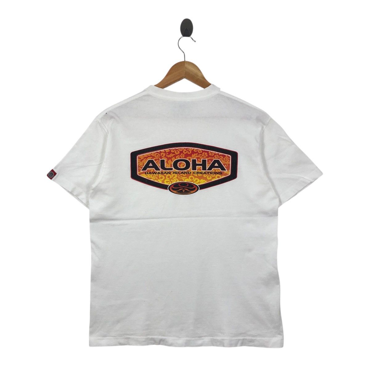 Vintage Vintage 90s Aloha Hawaiian Island Tee Shirt Surfing Size M Size US M / EU 48-50 / 2 - 1 Thumbnail
