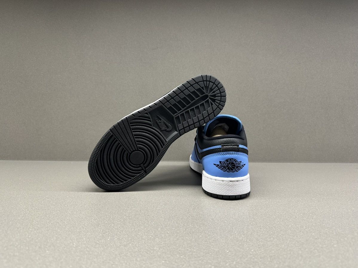 Jordan Brand Jordan 1 Low University Blue Black GS Size US 4.5 / IT 34.5 - 8 Thumbnail