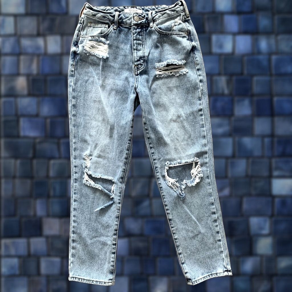 Pacsun Pacsun Mom Jeans High Waisted Button Fly Distressed Relaxed Tapered 26 Blue Denim Size 26" / US 2 / IT 38 - 1 Thumbnail