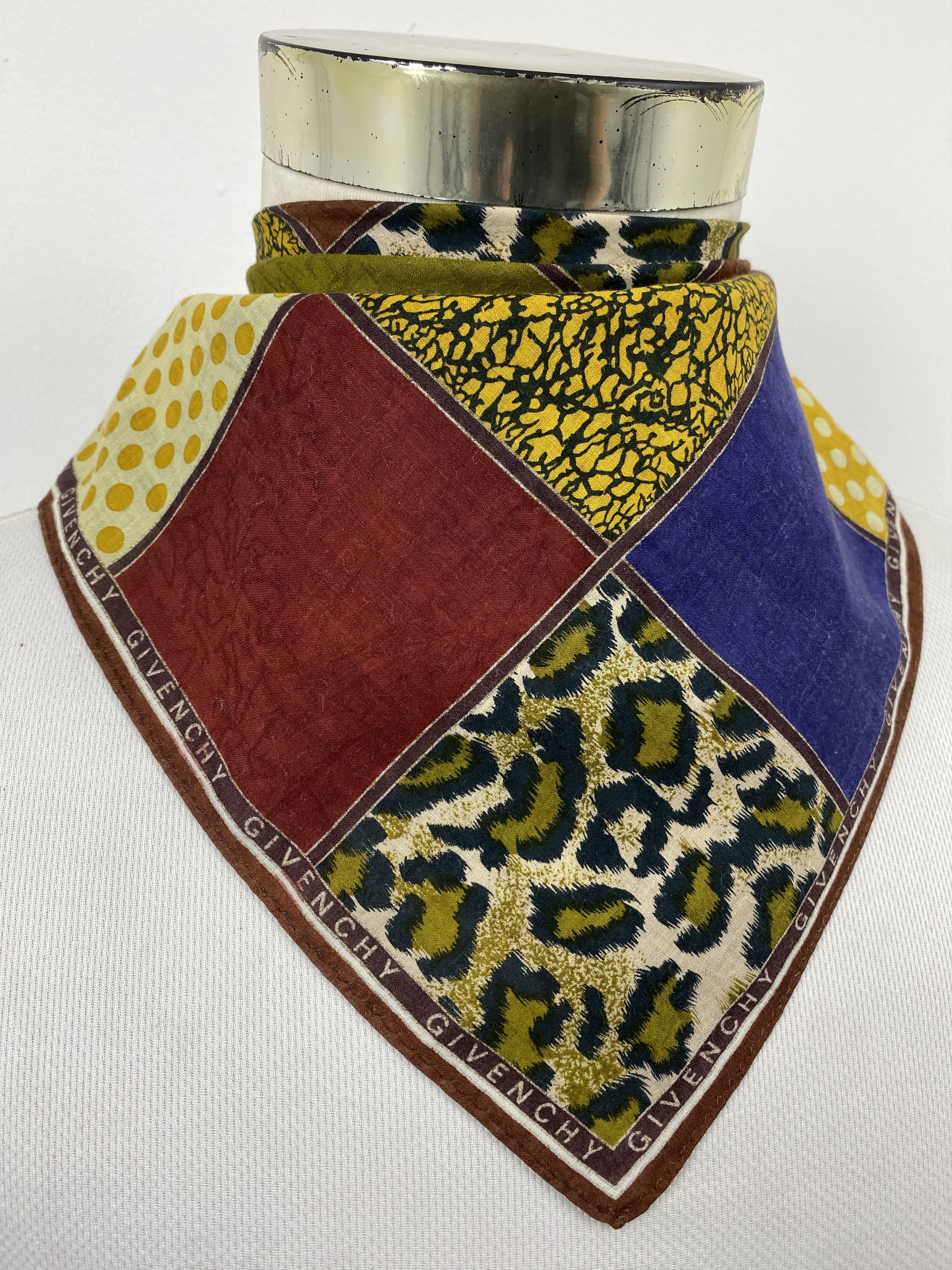 Givenchy Vintage Givenchy Handkerchief / Neckerchief HKC1145 Size ONE SIZE - 2 Thumbnail