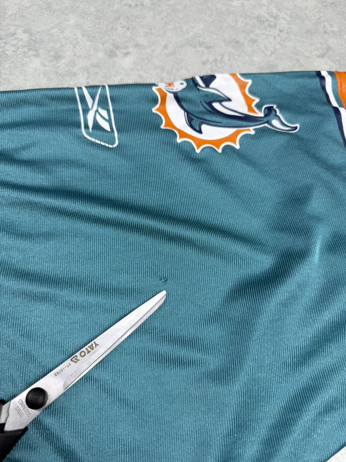 NFL Vintage Reebok Miami Dolphins #54 Thomas Zach NFL Jersey Size US M / EU 48-50 / 2 - 17 Thumbnail