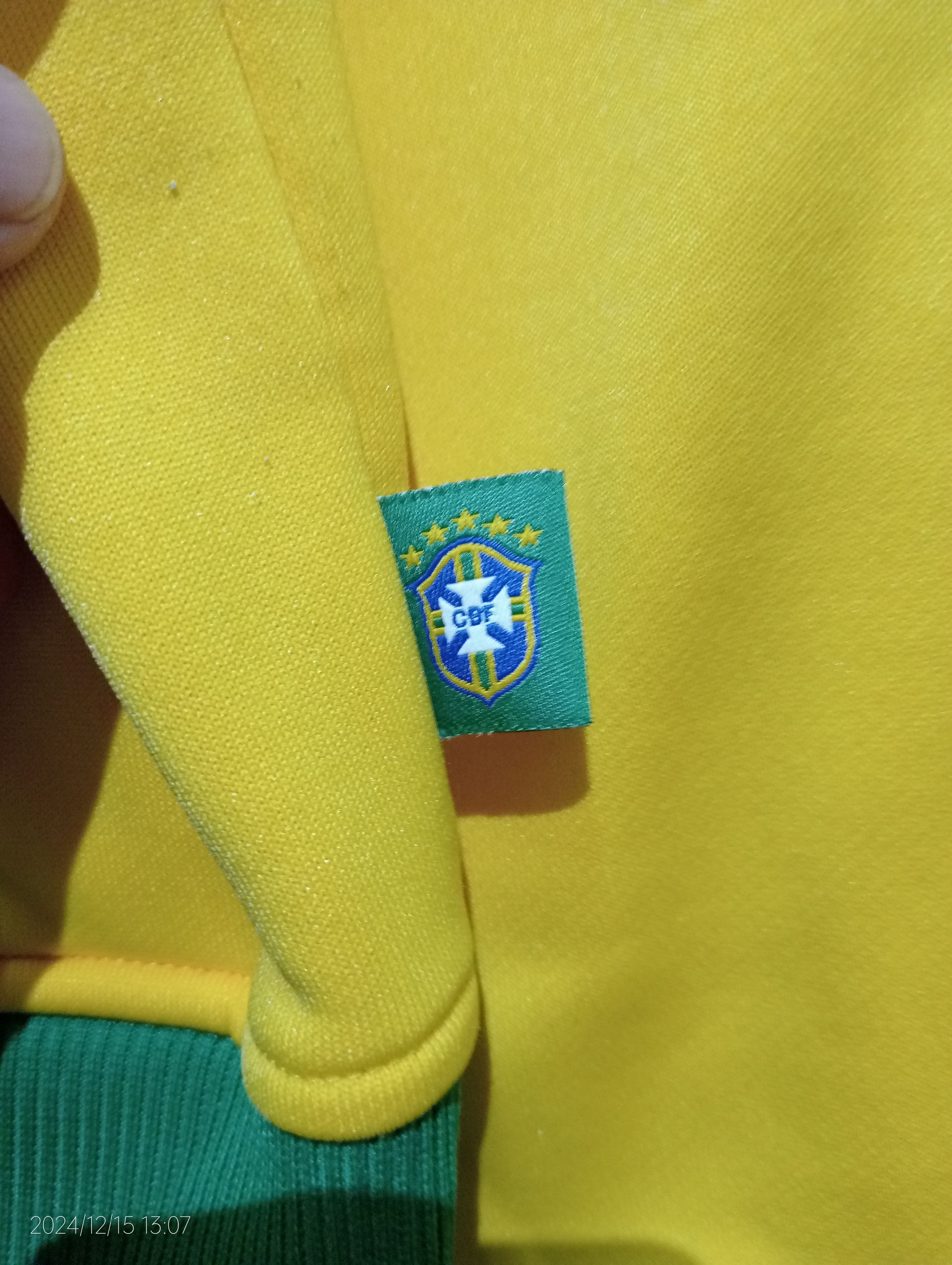 Nike Vintage Nike Futebol Brazil Track Jacket Very Rare Size US XL / EU 56 / 4 - 4 Thumbnail