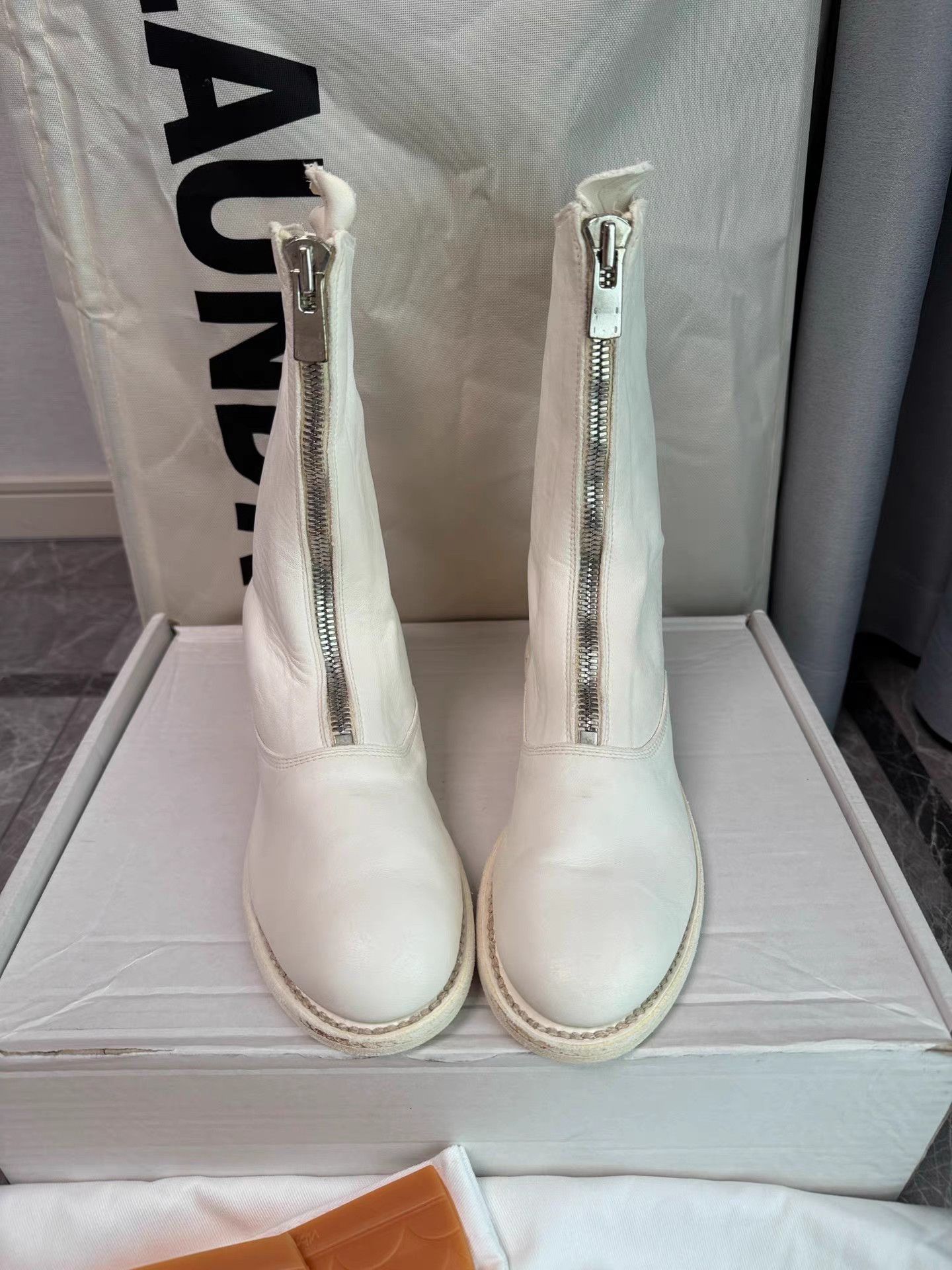 Guidi Guidi 310 Pure White Front-Zip Ankle Boots K6 Size US 6 / IT 36 - 2 Thumbnail
