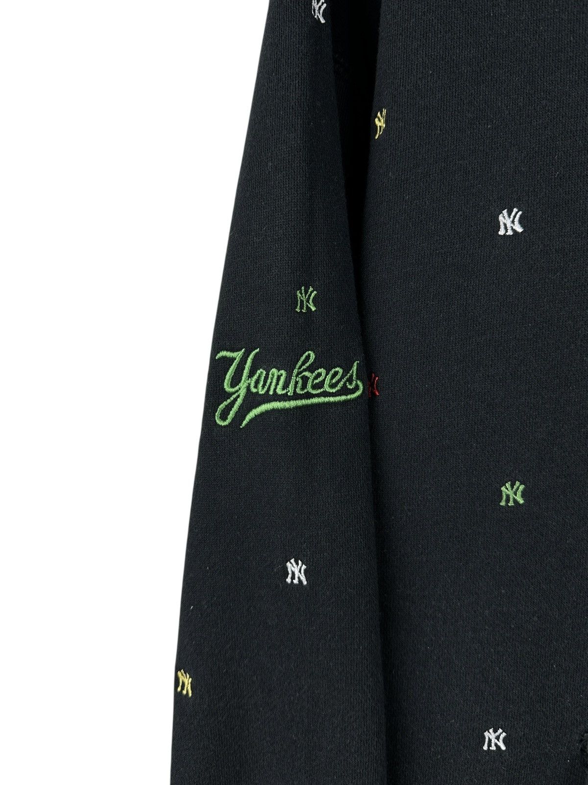New York Yankees Vintage New York Yankees Majestic MLB Black Hoodie Multilogo Size US XL / EU 56 / 4 - 9 Thumbnail