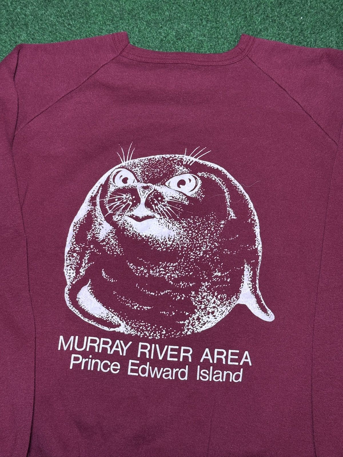 Vintage Vintage 90s Seal Of Approval Murray River Canada Sweatshirt Size US L / EU 52-54 / 3 - 2 Thumbnail