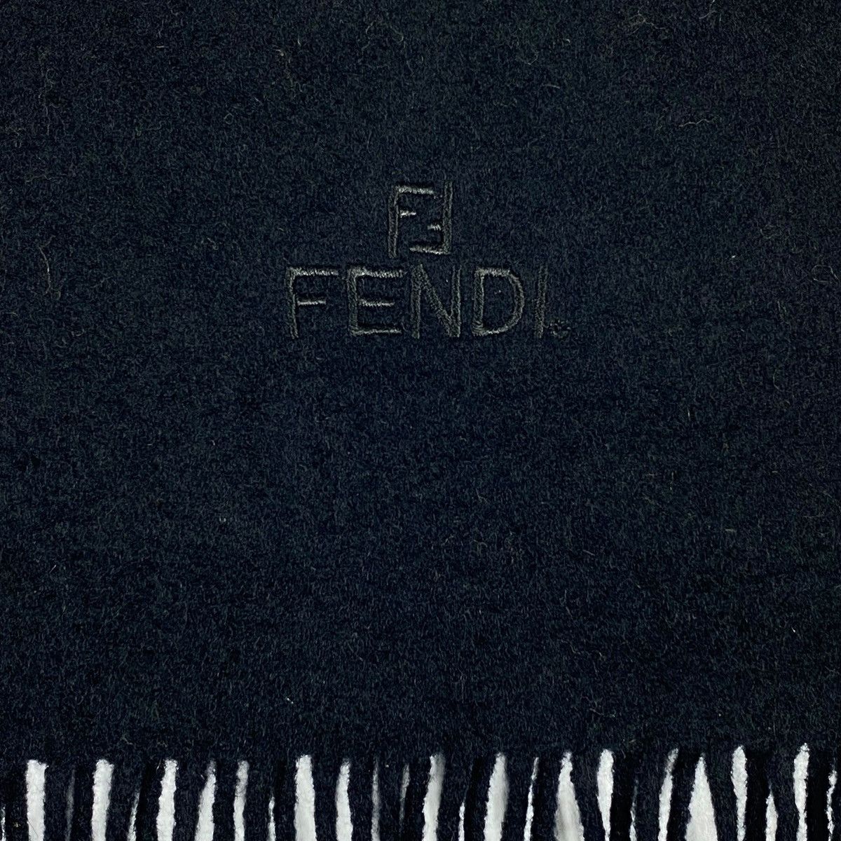 Fendi × Vintage Vintage Fendi Zucca Logo Made In Italy Scarf Muffler Size ONE SIZE - 7 Thumbnail