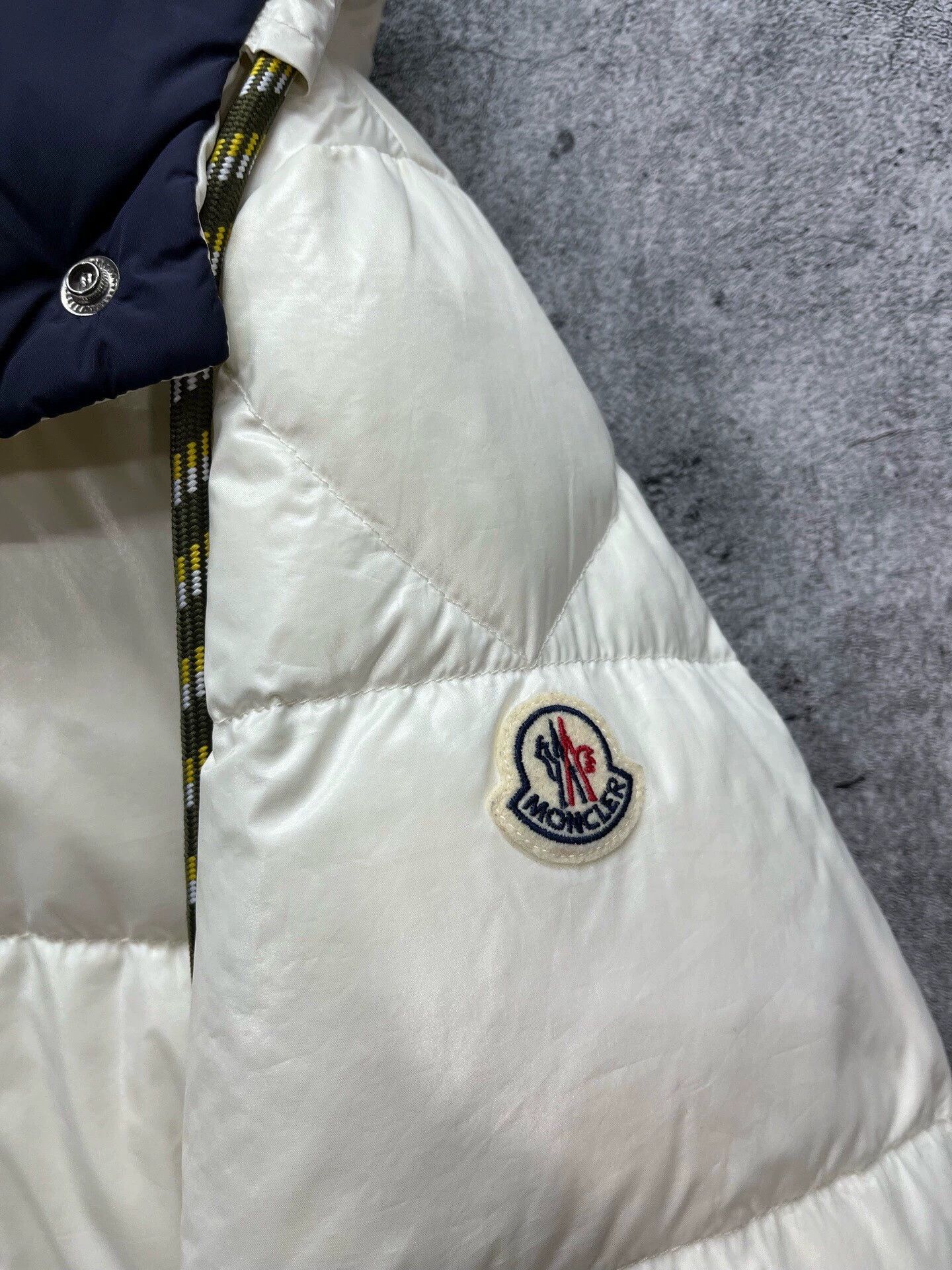 Moncler Moncler-Reversible-Down-Jacket-5-99-New Size XL / US 12-14 / IT 48-50 - 5 Thumbnail