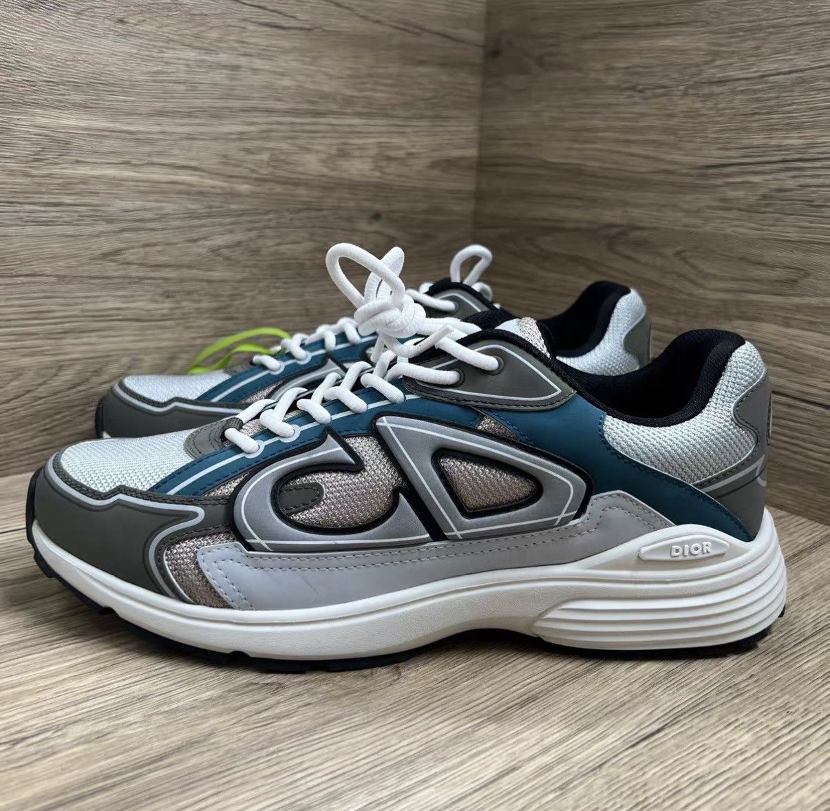 Dior Dior B30 White and Light Blue Sneakers J41 Size US 10 / EU 43 - 1 Thumbnail