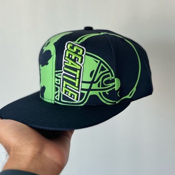 NFL NEW SEATTLE SEAHAWKS NFL FAN FLAT BILL SNAPBACK HAT Size ONE SIZE - 2 Thumbnail