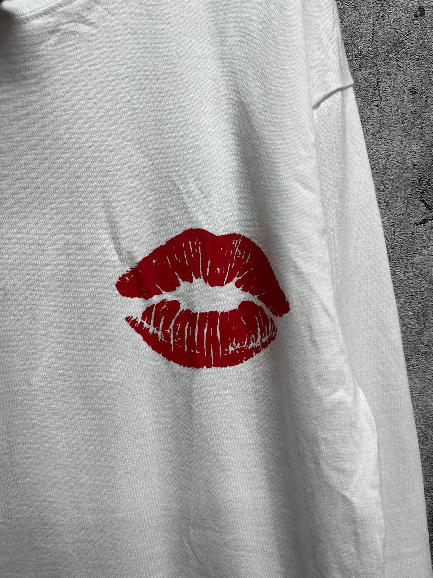 Other BEAT by Kazuki Kuraishi red lip long sleeve top M Size US M / EU 48-50 / 2 - 3 Thumbnail