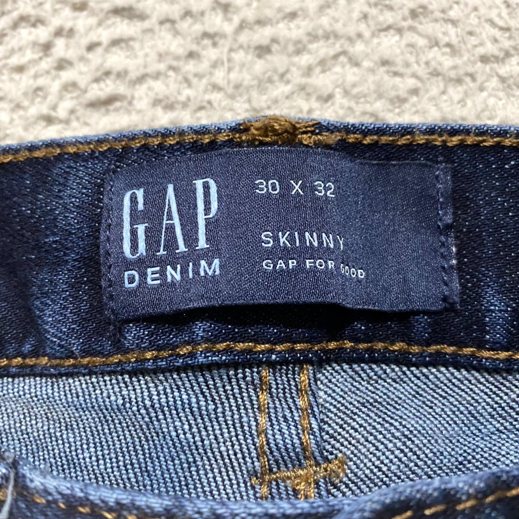Gap Gap Jeans Mens Slim 30x32 Blue Denim Dark Wash Skinny Rise Mid 10-12 in 5-Pocket - Inseam 29 in Gap 1969 Men’s Jeans Size US 28 / EU 44 - 3 Thumbnail