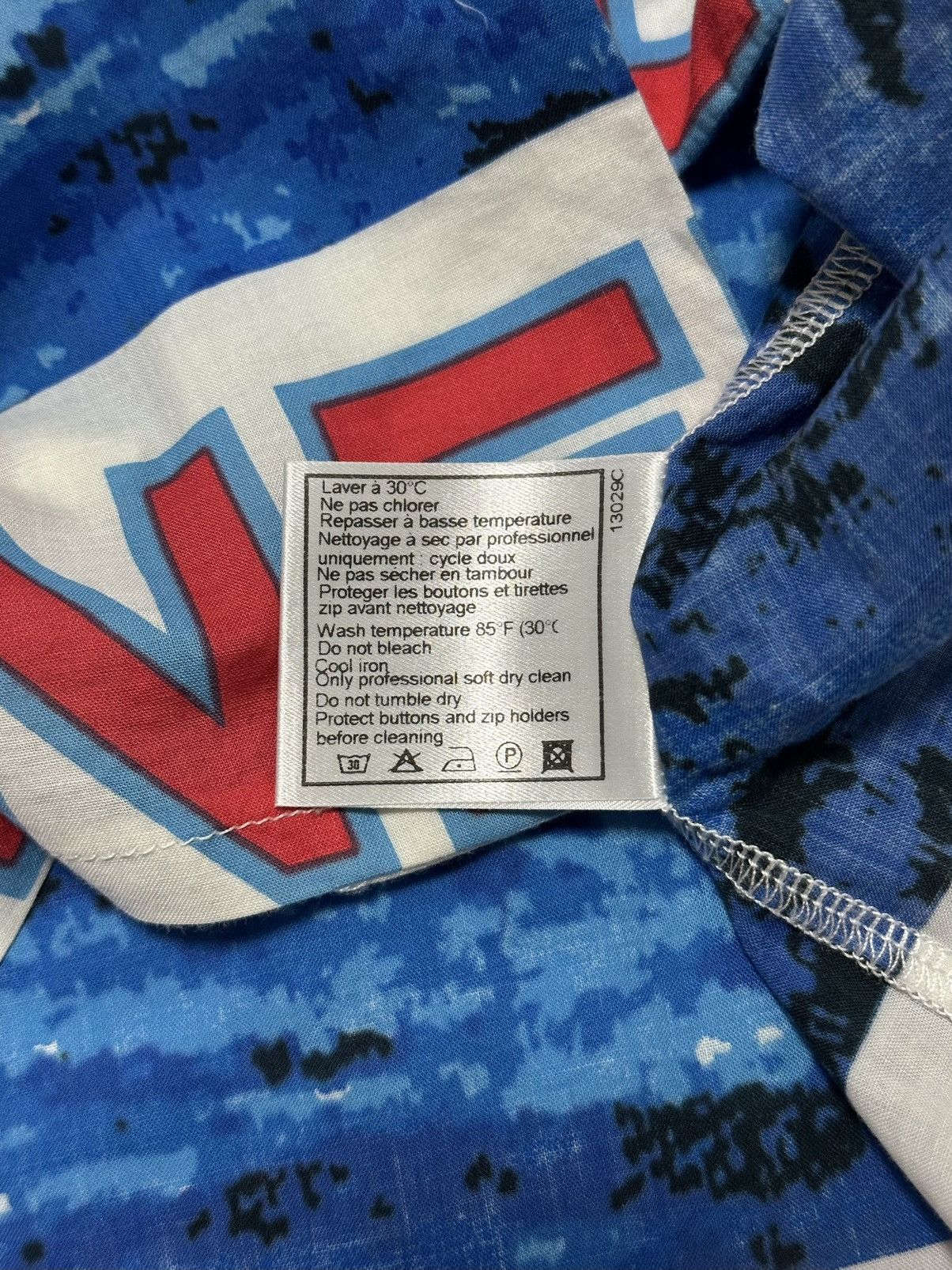 Chanel CHANEL Spring Summer 2002 Surf Logo Print Aloha Shirt Size XS / US 0-2 / IT 36-38 - 7 Thumbnail