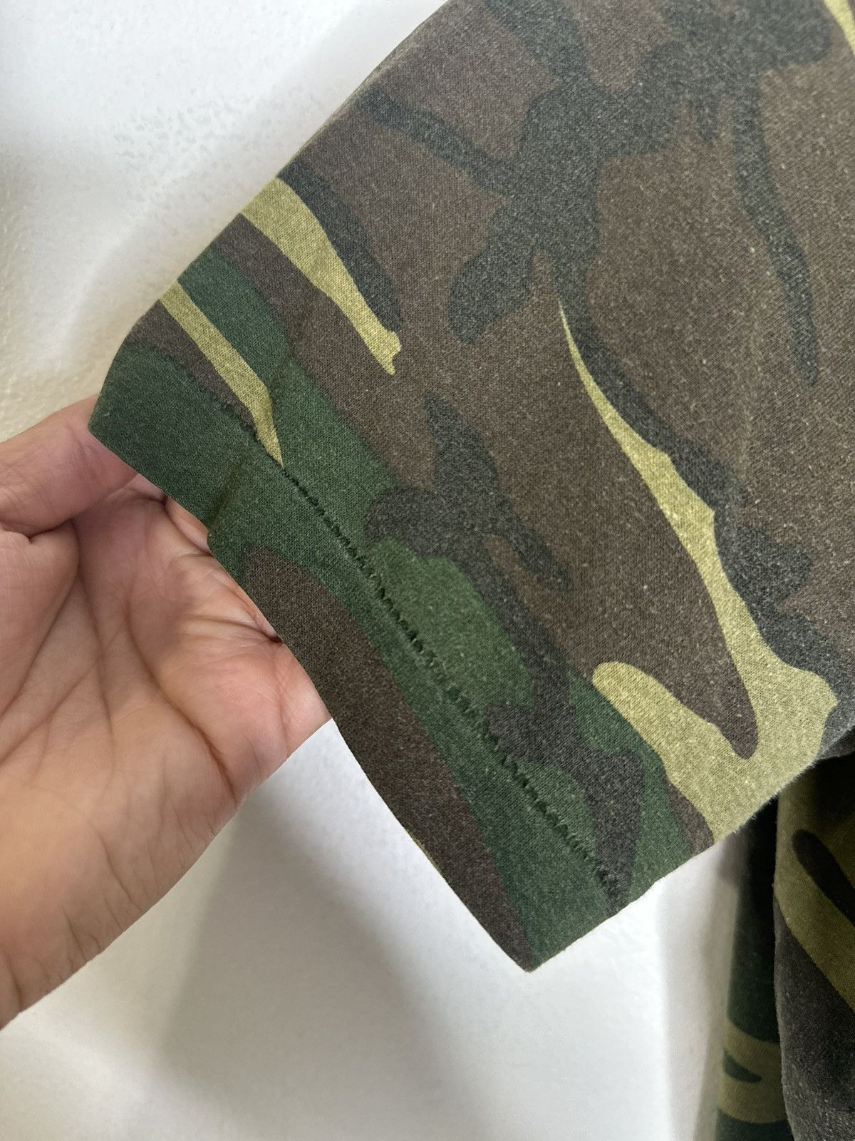 Vintage 80’s Single Stitch Camo T-shirt Size US L / EU 52-54 / 3 - 5 Thumbnail